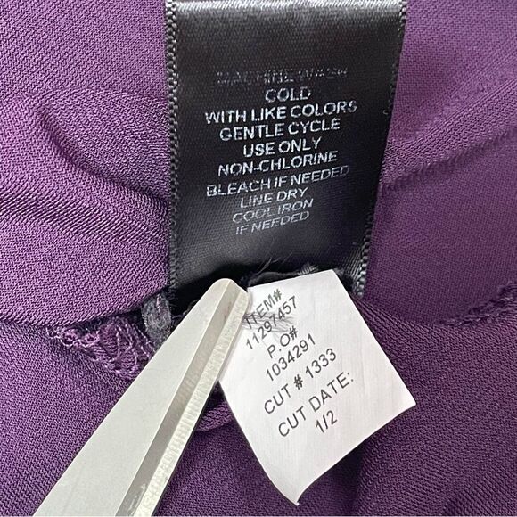 Torrid Sleeveless Top Dark Purple Keyhole Back Women’s Size 1 - Picture 10 of 12